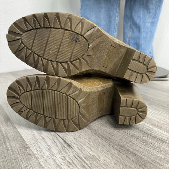 Suede Heeled Ankle Boots Buckle Tan White Mountain Size 9 - Picture 6 of 7